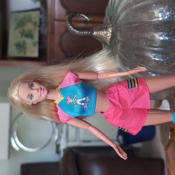 1999 Cool Skating Barbie - Picture 8 of 8